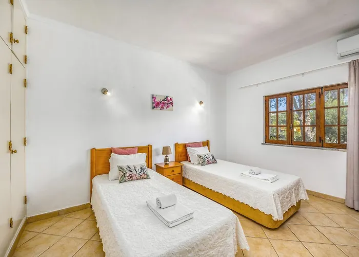 Casa Coelho By