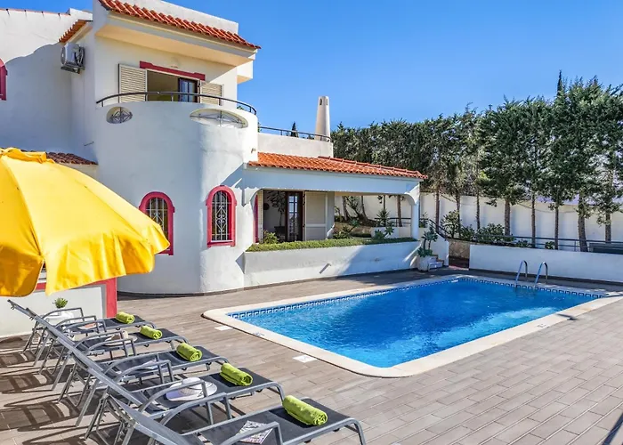Casa Coelho By